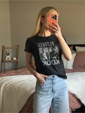 Vintage-Inspired BTS 'Jung Kook' Graphic Tee